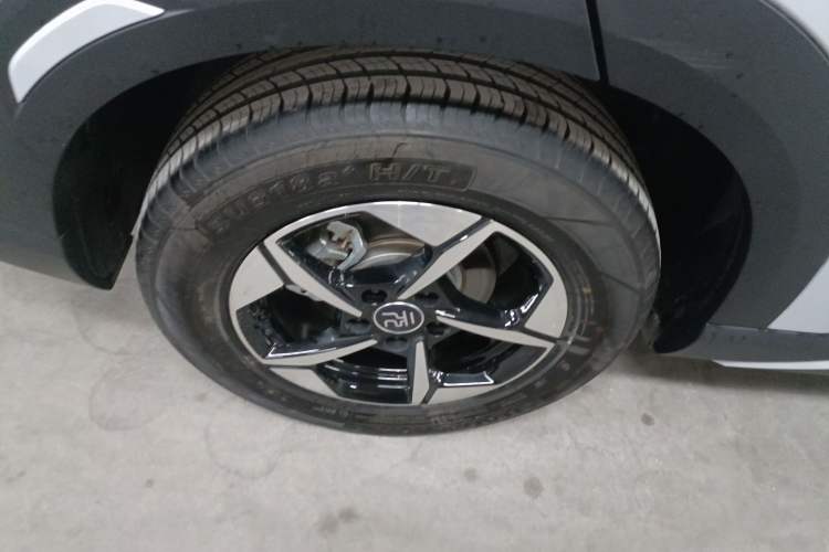 Used BYD Yuan UP 2025 Intelligent Driving Version 401 km Beyond-Range Edition