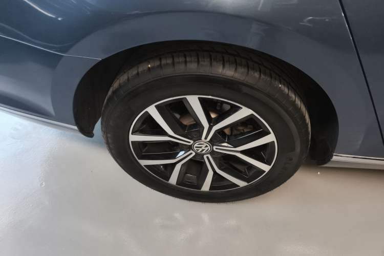 Used Volkswagen Variant 2018 380TSI Two-Wheel Drive Comfort Edition
