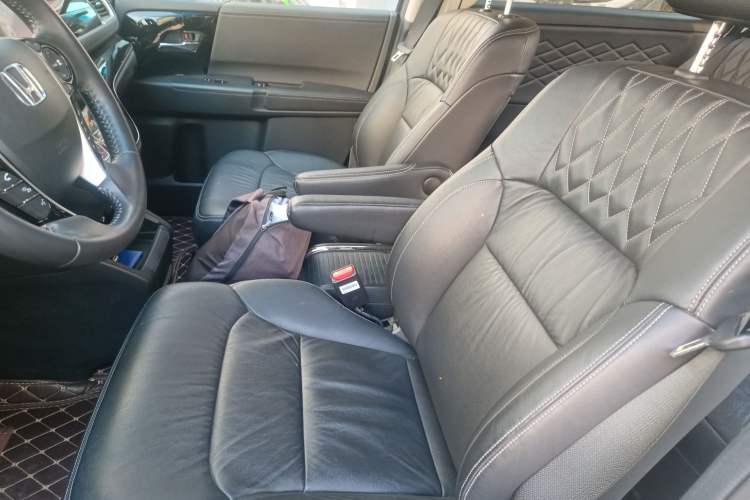 Used Honda Elysion 2019 2.0L Hybrid Luxury Edition
