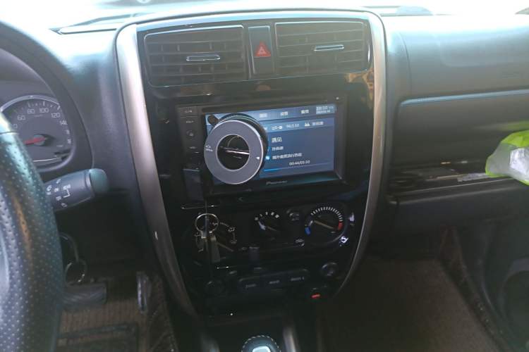 Used Suzuki Jimny 2015 1.3 AT Mode3 Navigation Edition Audio And AC Panel