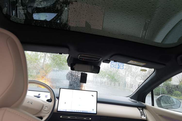 Used XPeng P7+ 2024 Long-Range Max Headliner