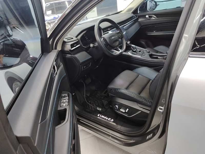 Used Lynk & Co 05 2022 2.0T Two-Wheel Drive Shine Halo — 15