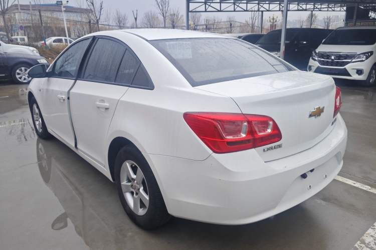Used Chevrolet Cruze 2015 1.5L Classic SL MT
