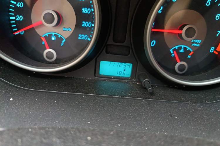 Used Buick Excelle 2013 1.5L Manual Classic Model
