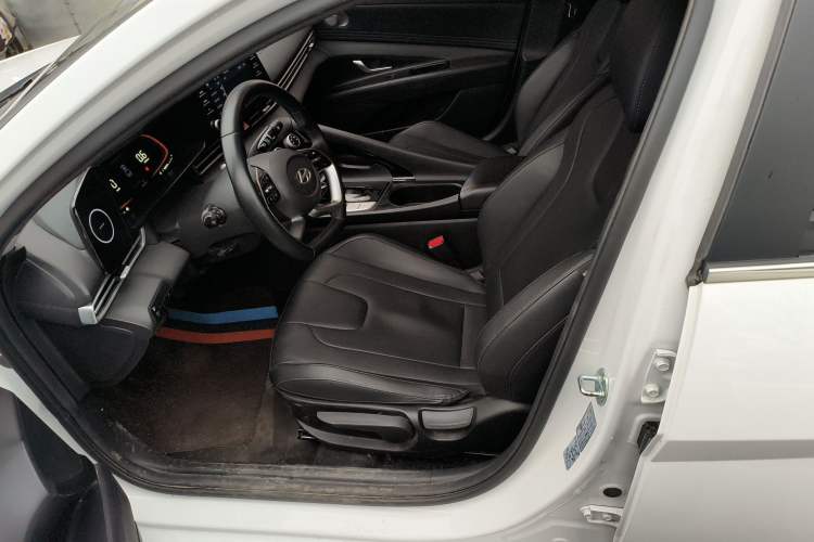 Used Hyundai Elantra 2023 1.5L CVT GLX Elite Edition
