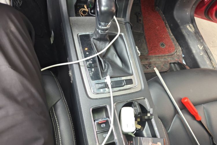 Used Roewe i6 2020 PLUS 1.6L CVT 4G Connected Glory Flagship Edition
