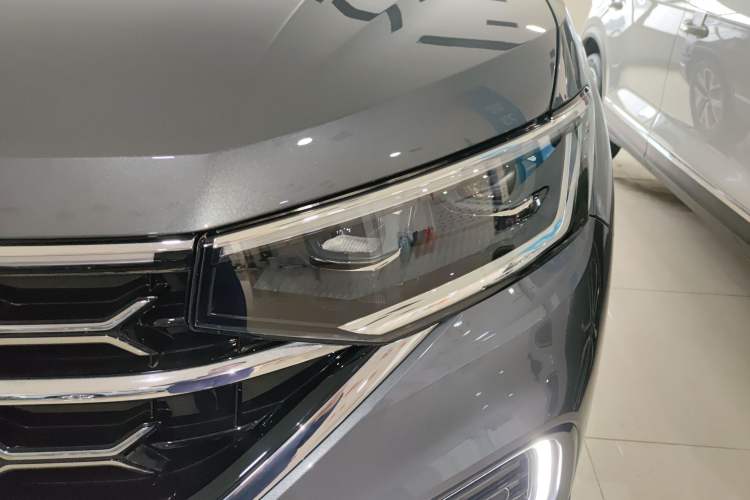 Used Volkswagen Tayron 2023 300TSI Two-Wheel-Drive Luxury Plus Advanced Edition Left Front Headlight