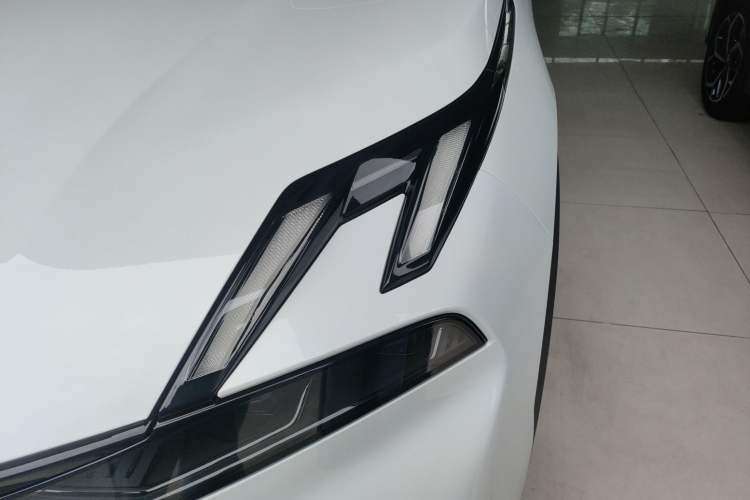 Used Lynk & Co 06 EM-P 2024 EM-P 126 Long-Range Max
