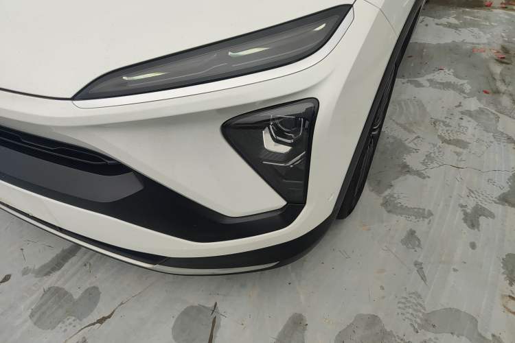 Used Nio EC6 2020 605 km Sport Edition Left Front Headlight