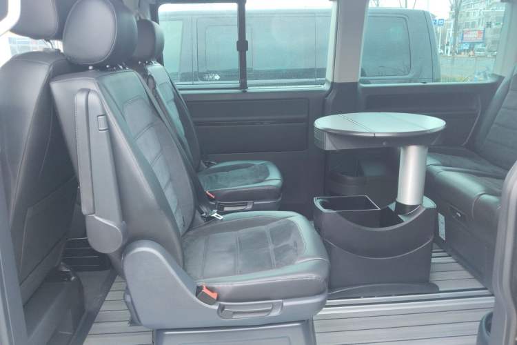 Used Volkswagen Multivan 2019 2.0 TSI Two-Wheel Drive Luxury Edition 7 Seats Left Rear Seat