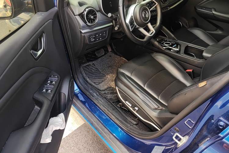 Used Dongfeng Fengon E3 2019 EVR Extended-Range Luxury Model