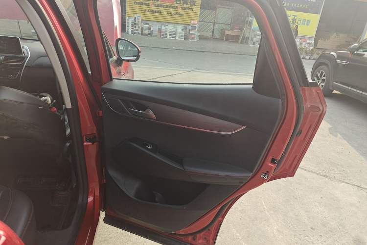 Used BORGWARD BX5 2017 20TGDI Automatic Two-Wheel Drive New Edition
