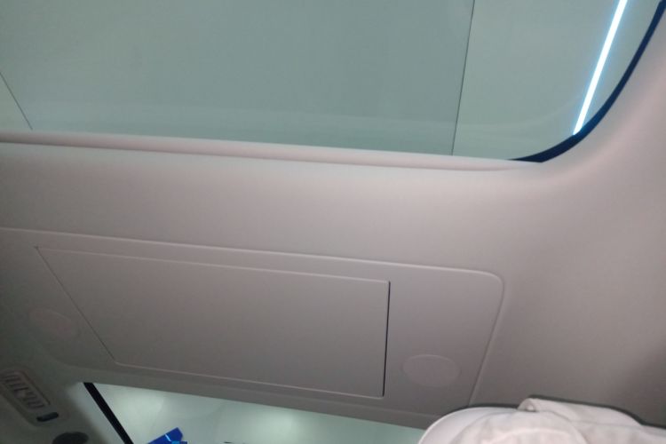 Used Li Auto MEGA 2025 Home Family Special Edition
