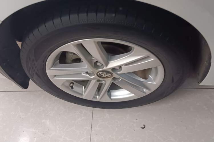 Used Toyota Levin 2021 185T CVT Luxury Edition Right Rear Wheel Hub