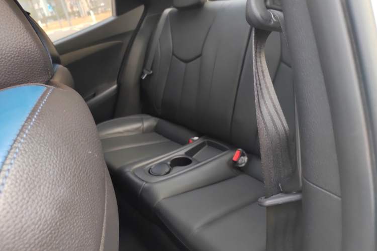 Used Hyundai Veloster 2015 1.6T Automatic Luxury Edition Left Rear Seat