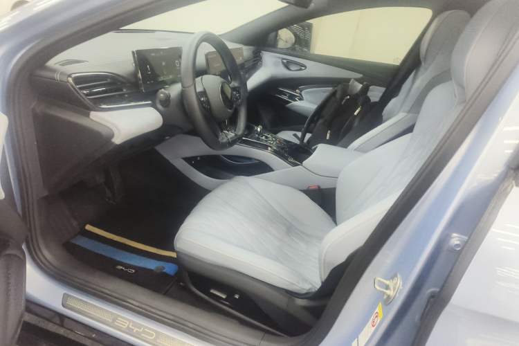 Used BYD Seal 2022 550 km Standard Range Rear-Wheel Drive Elite Version