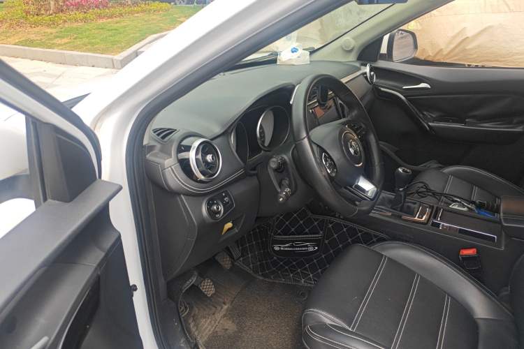 Used MG GS 2019 20T Manual Luxury Edition with Xenon Lights Driver Seat