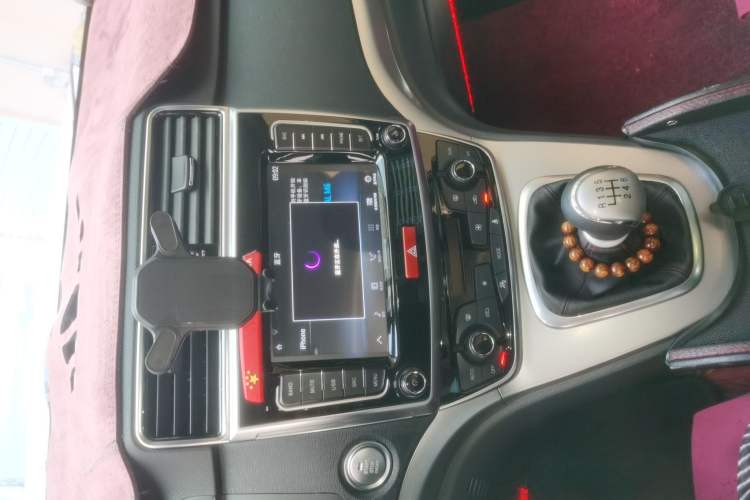 Used Haval M6 2019 1.5T Manual Two-Wheel Drive Elite Version China V Standard Audio And AC Panel