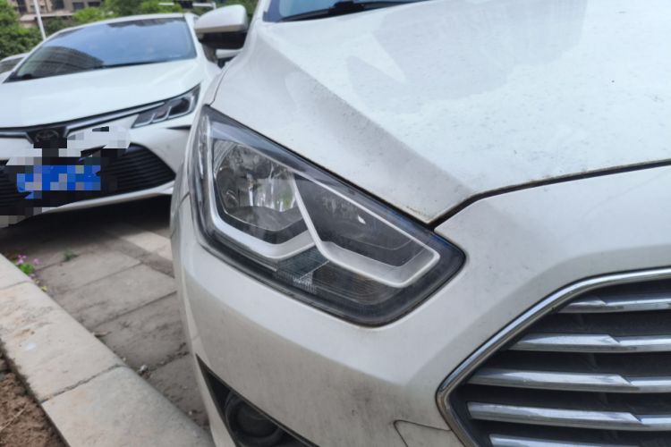 Used Ford Escort 2015 1.5L Automatic Fashion Model