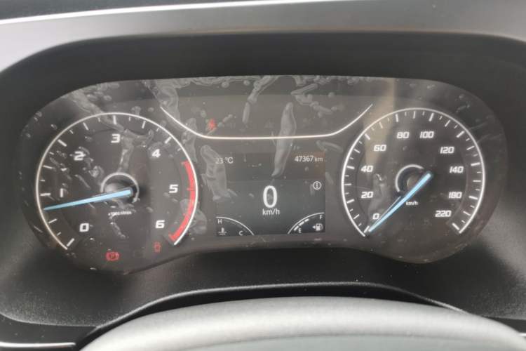 Used JMC Fushun 2023 2.0T Manual Mid-Drive Mid-Roof Commercial Multi-Purpose 7-Seater Passenger Vehicle