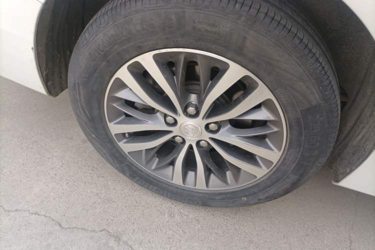 Used Buick GL8 2021 ES Landtrek 653T Comfort Edition
