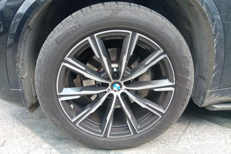 Used BMW X5 2022 Restyled xDrive 30Li Luxury Version M Sport Package