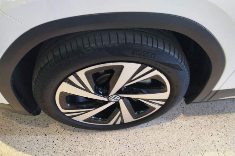 Used Volkswagen ID.6 CROZZ 2022 Long-Range PRO Edition
