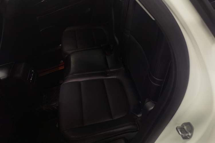 Used Lincoln Corsair 2021 2.0T Two-Wheel Drive Deluxe Edition Left Rear Seat