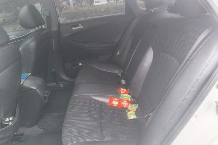 Used Hyundai Sonata 2011 2.0L Automatic Leading Edition