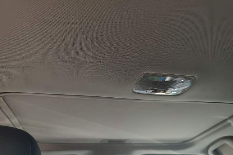 Used BYD e5 2016 300 Luxury Edition Headliner