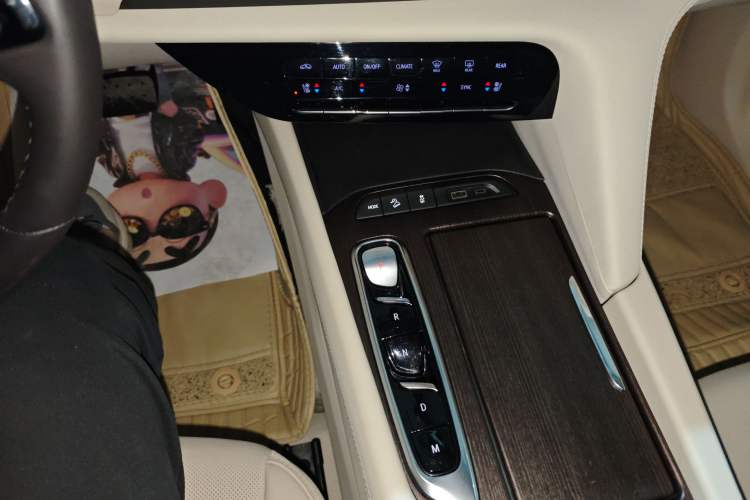 Used Buick Enclave 2022 652T 4x4 Avenir 6-Seater