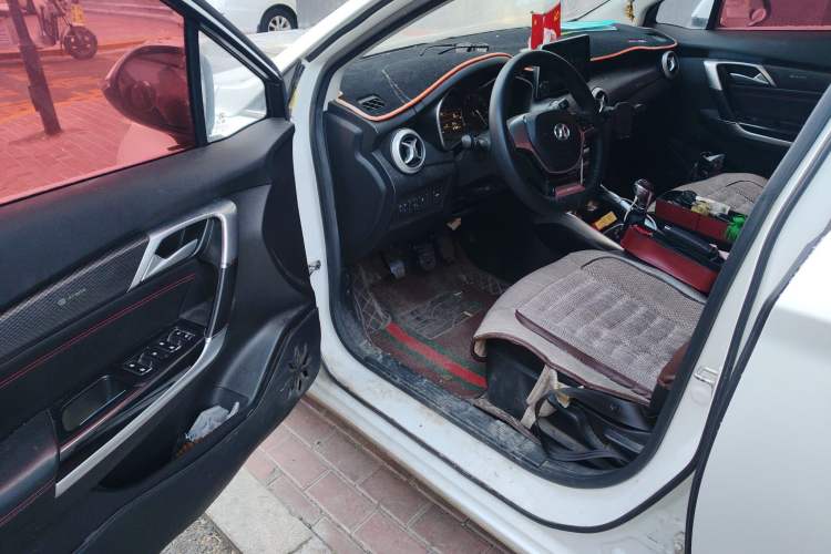 Used BAIC Senova D50 2018 1.5L Manual Luxury Intelligent Driving Version
