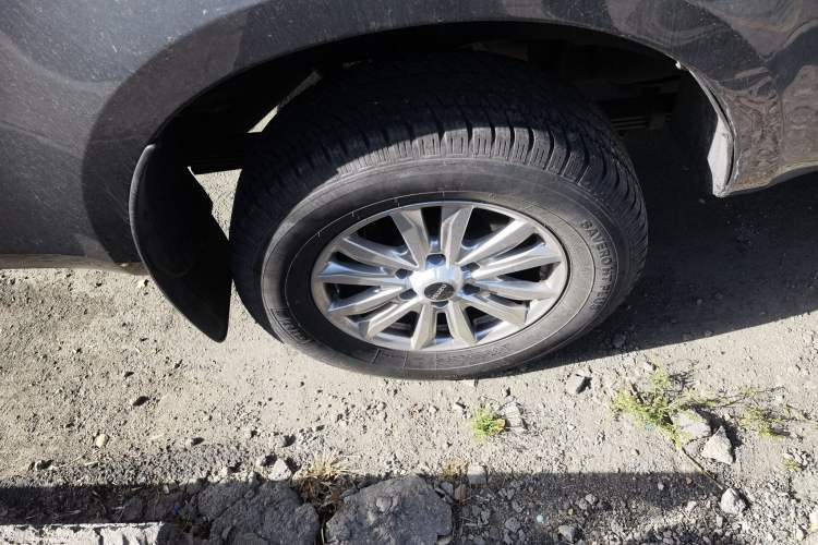 Used Isuzu D-MAX 2023 2.5T Automatic Two-Wheel Drive Diesel Navigation Edition Long Wheelbase