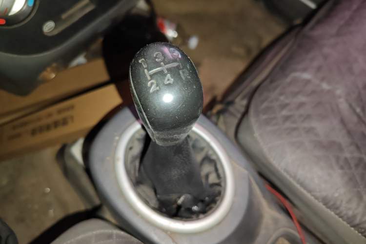 Used BAIC Weiwang 306 2011 1.3L base model 7 seats