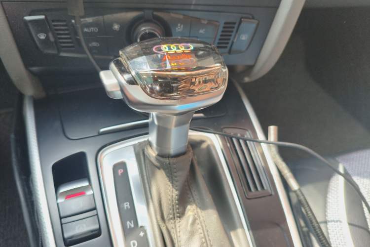 Used Audi A4L 2012 2.0 TFSI automatic standard version