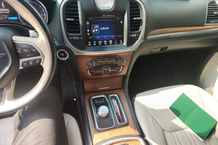 Used Chrysler 300C 2014 3.0L Excellence Edition