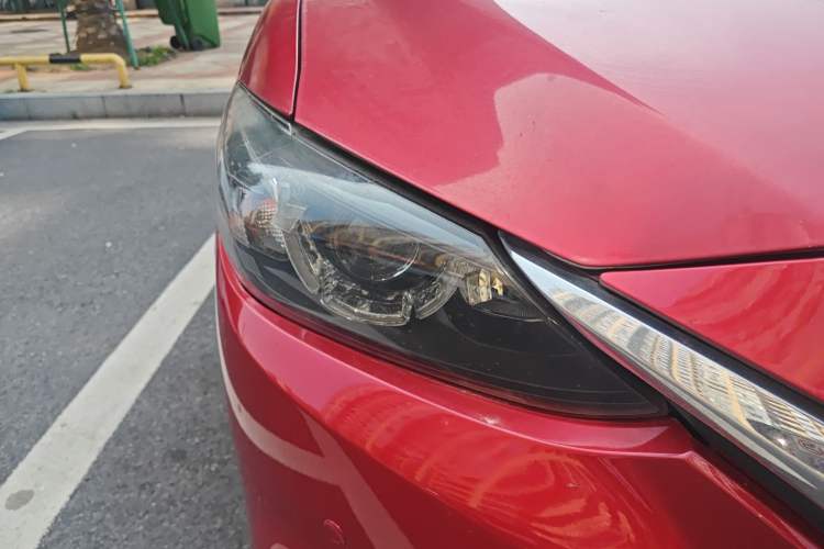 Used Mazda Atenza 2017 2.0L Blue Sky Luxury Edition