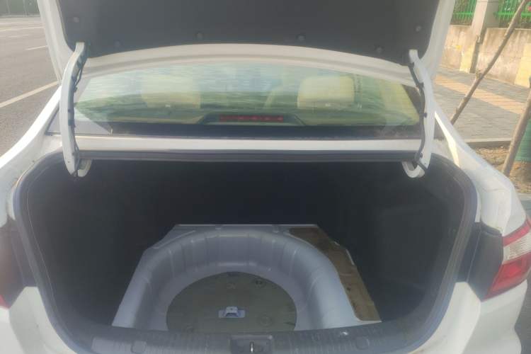 Used Changan Alsvin V7 2015 1.6L Manual Enjoyment Model China V Standard
