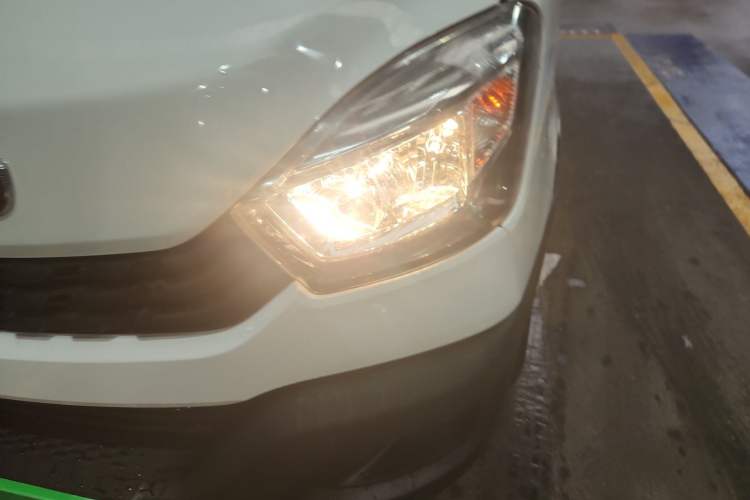 Used Iveco Eurocargo 2021 2.0T Manual Super-Rui Short Wheelbase High-Roof Side-Sliding Door F1A