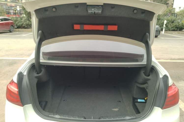 Used BMW 3 Series 2018 320Li Fashion Model