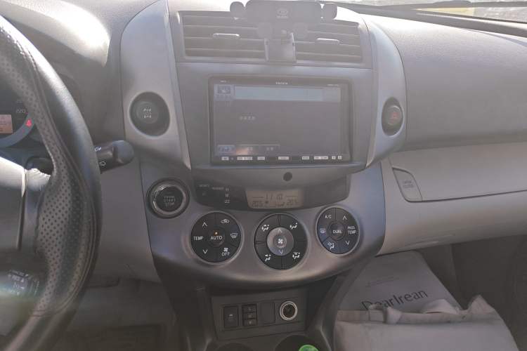 Used Toyota RAV4 2010 2.0L Automatic Deluxe Upgrade Edition