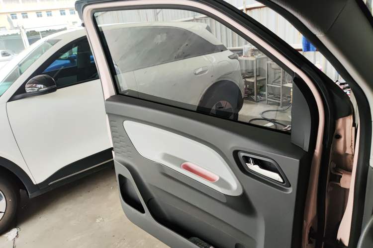 Used Wuling Hongguang MINIEV 2021 Macaron Premium Model – Lithium Iron Phosphate Left Rear Door Interior