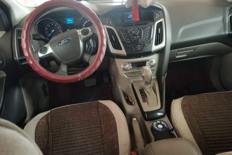 Used Ford Focus 2012 Hatchback 1.6L Automatic Fashion Edition