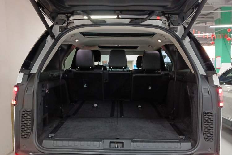 Used Land Rover Discovery 2018 3.0 SC V6 SE