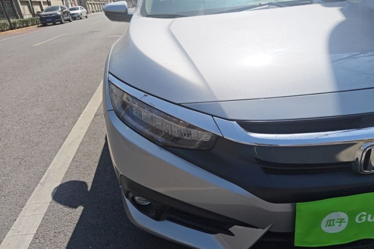 Used Honda Civic 2016 220TURBO CVT Prestige Edition
