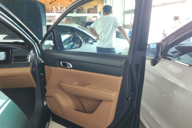 Used Li Auto ONE 2021 Extended-Range 6-Seater Version
