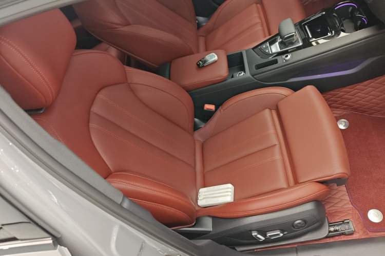 Used Audi A4L 2025 2 Million Units Enjoyment Version 40 TFSI Luxury Dynamic Edition