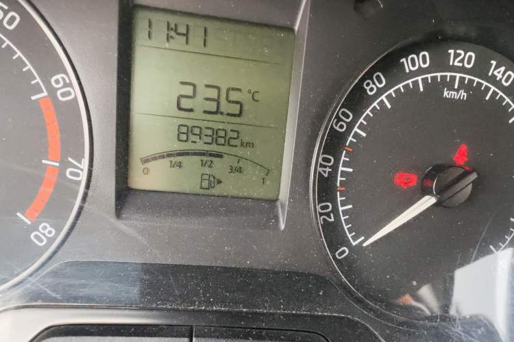 Used Skoda Rapid 2013 1.6L Manual Enjoyment Model