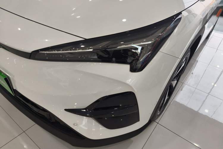 Used ARCFOX Alpha T5 2025 520 MAX
