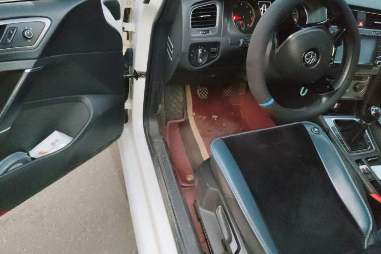 Used Volkswagen Golf 2014 1.4 TSI Manual Comfort Model
